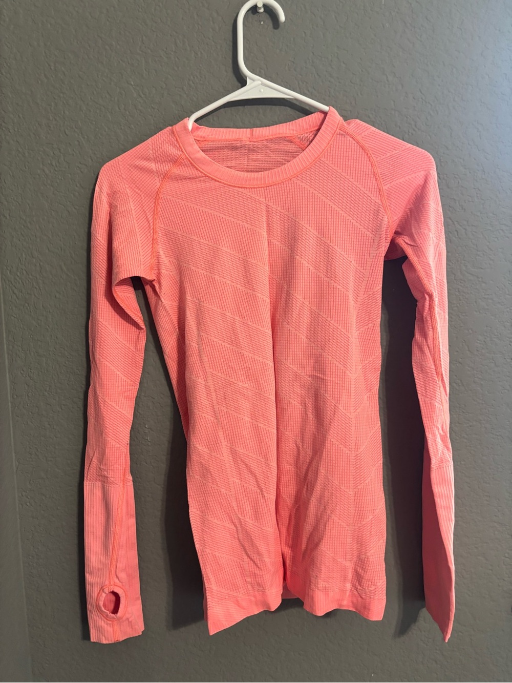 lululemon athletica Long-Sleeve Seamless Top - Coral